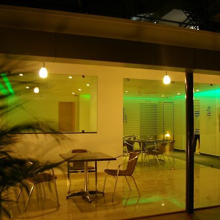 Roseline Suites Bangalore Luaran gambar