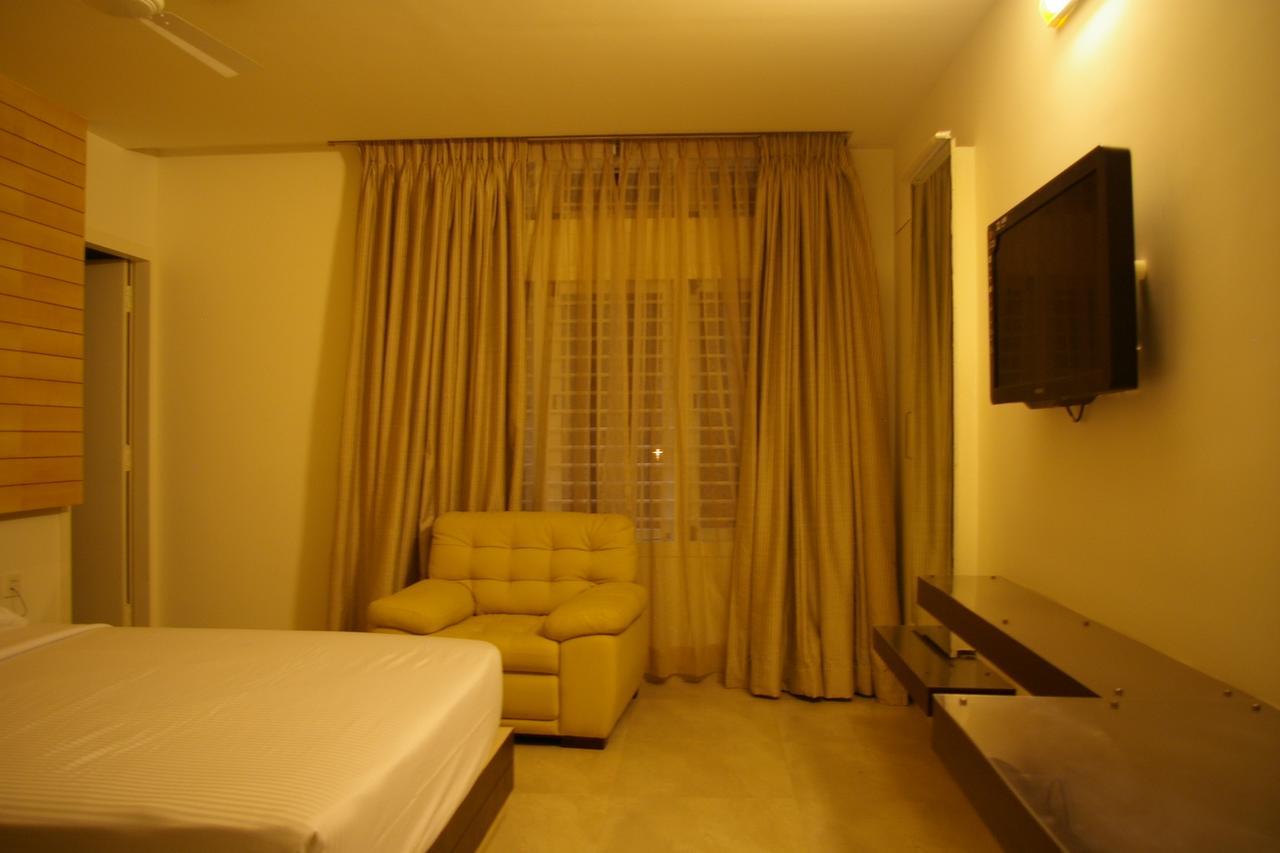 Roseline Suites Bangalore Luaran gambar