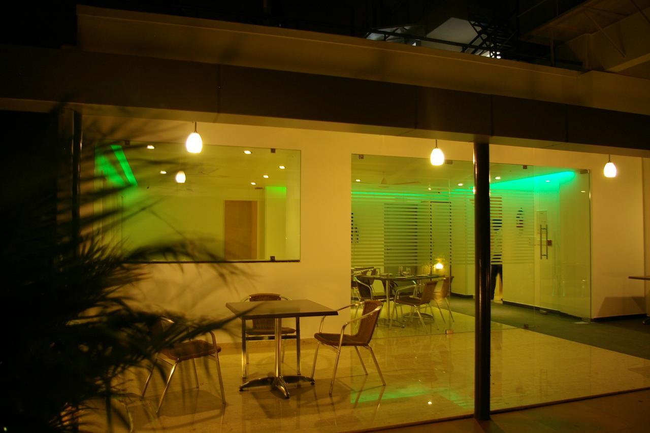Roseline Suites Bangalore Luaran gambar