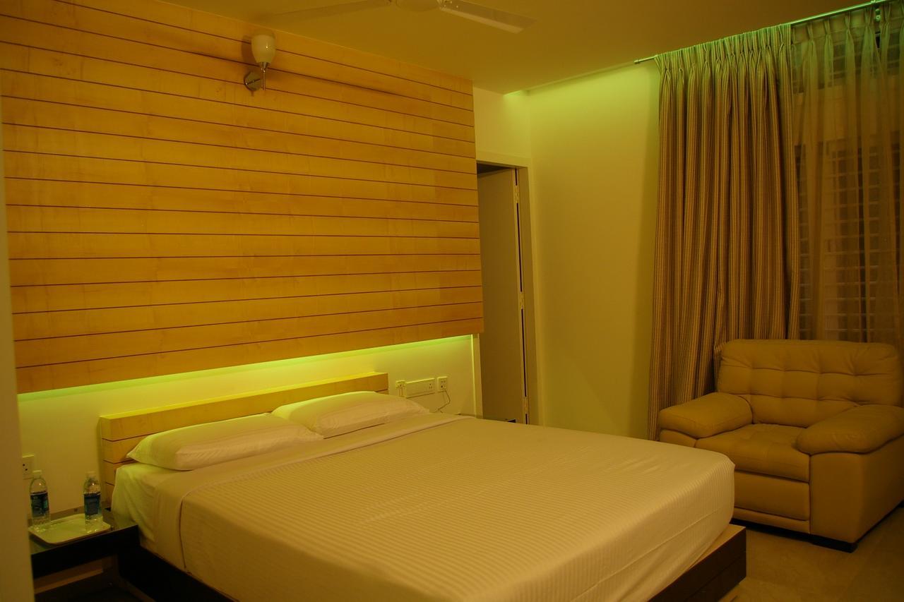 Roseline Suites Bangalore Luaran gambar
